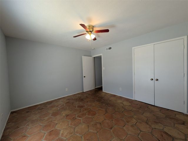 2301 Villanova Street, Arlington, TX 76018