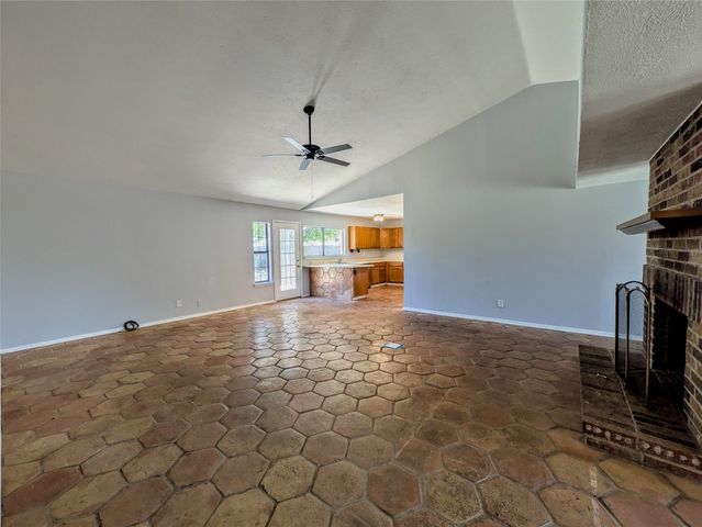 2301 Villanova Street, Arlington, TX 76018