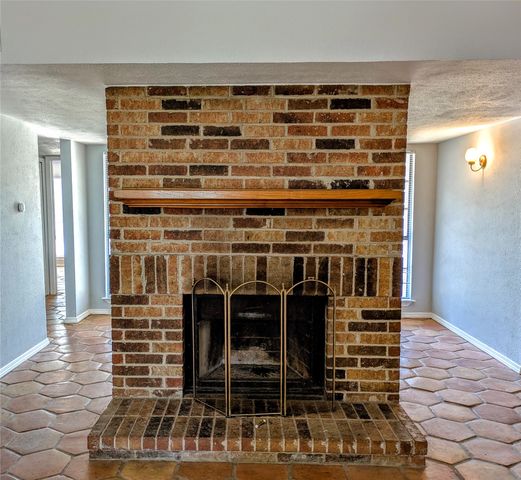 2301 Villanova Street, Arlington, TX 76018