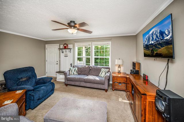 7324 RED FEATHER LN, Spotsylvania, VA 22551