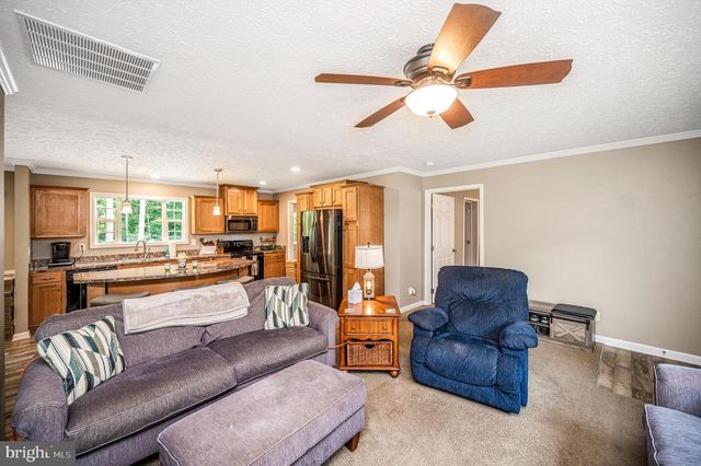 7324 RED FEATHER LN, Spotsylvania, VA 22551