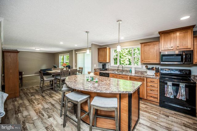 7324 RED FEATHER LN, Spotsylvania, VA 22551