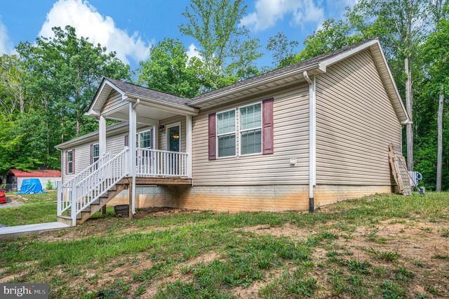 7324 RED FEATHER LN, Spotsylvania, VA 22551