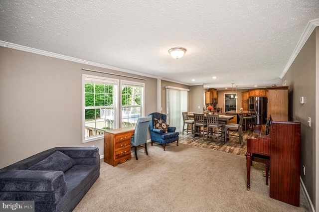 7324 RED FEATHER LN, Spotsylvania, VA 22551
