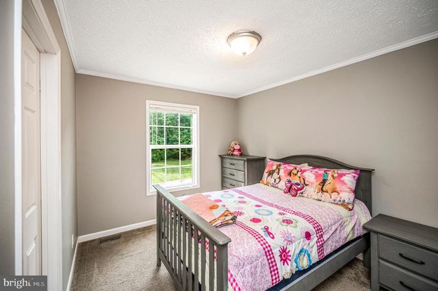 7324 RED FEATHER LN, Spotsylvania, VA 22551