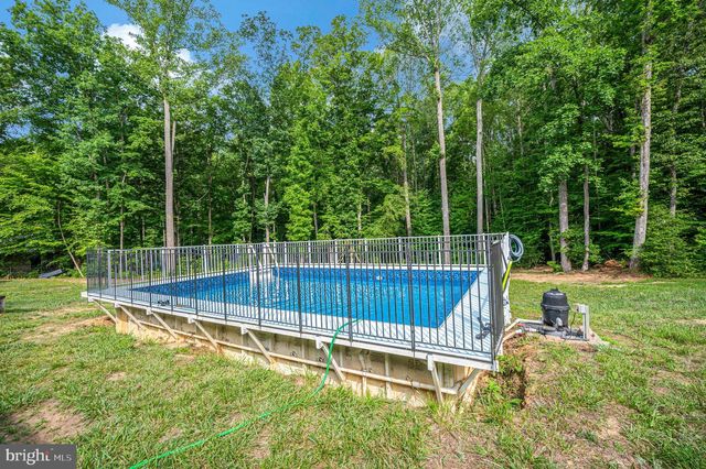 7324 RED FEATHER LN, Spotsylvania, VA 22551