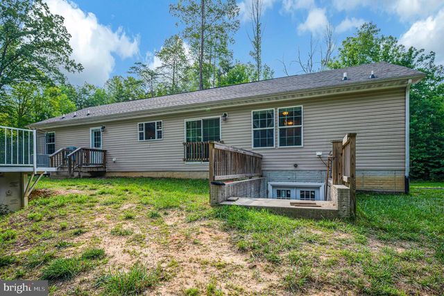 7324 RED FEATHER LN, Spotsylvania, VA 22551
