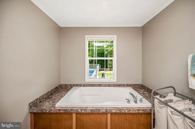 7324 RED FEATHER LN, Spotsylvania, VA 22551