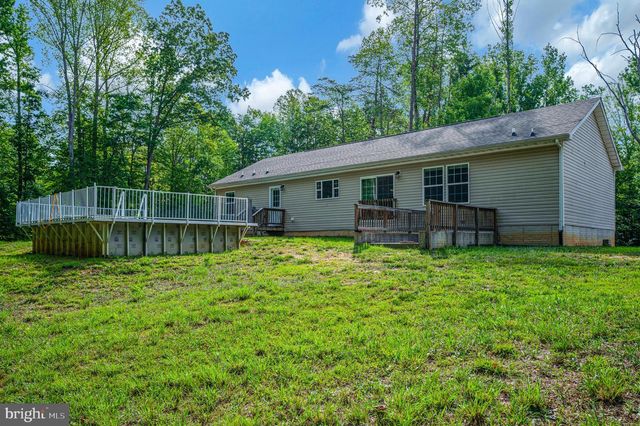 7324 RED FEATHER LN, Spotsylvania, VA 22551