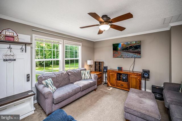 7324 RED FEATHER LN, Spotsylvania, VA 22551