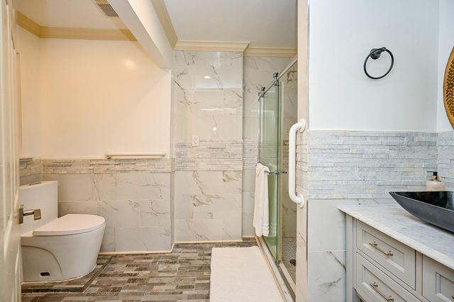 10346 Carlow Lane, La Porte, TX 77571