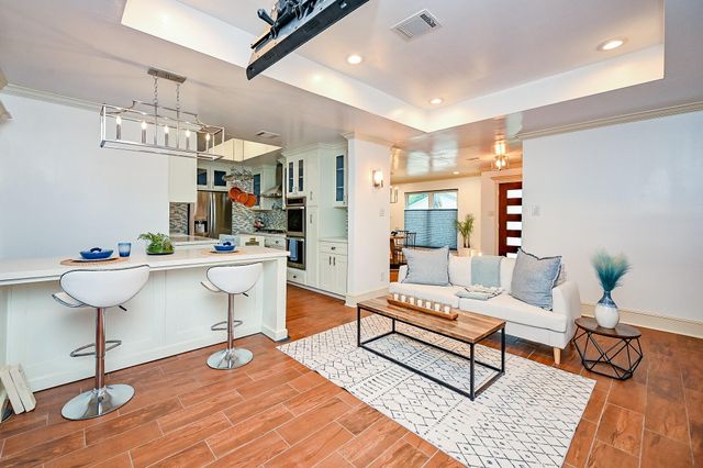 10346 Carlow Lane, La Porte, TX 77571