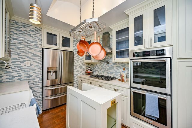 10346 Carlow Lane, La Porte, TX 77571