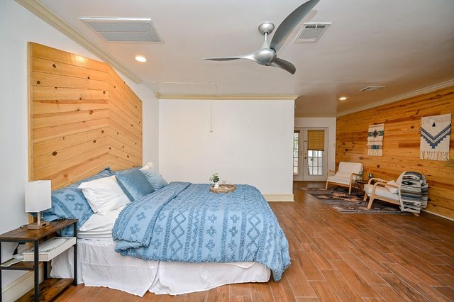 10346 Carlow Lane, La Porte, TX 77571