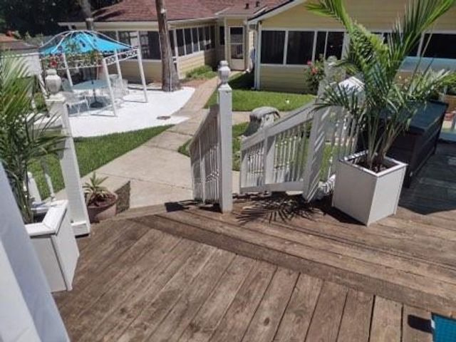 10346 Carlow Lane, La Porte, TX 77571