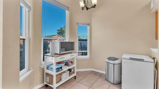 3108 Ronda De Lechusas NW, Albuquerque, NM 87120