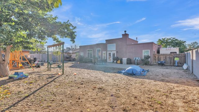 3108 Ronda De Lechusas NW, Albuquerque, NM 87120