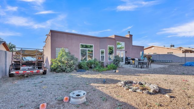 3108 Ronda De Lechusas NW, Albuquerque, NM 87120
