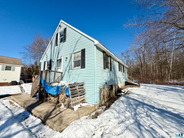 343 East Wakefield Boulevard, Winchester, CT 06098