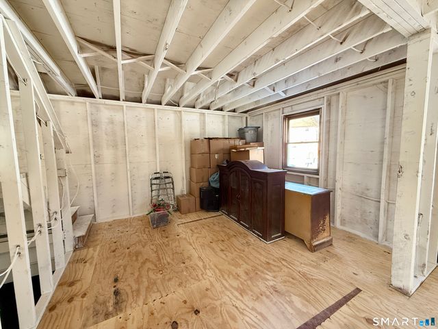 343 East Wakefield Boulevard, Winchester, CT 06098