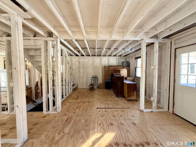 343 East Wakefield Boulevard, Winchester, CT 06098