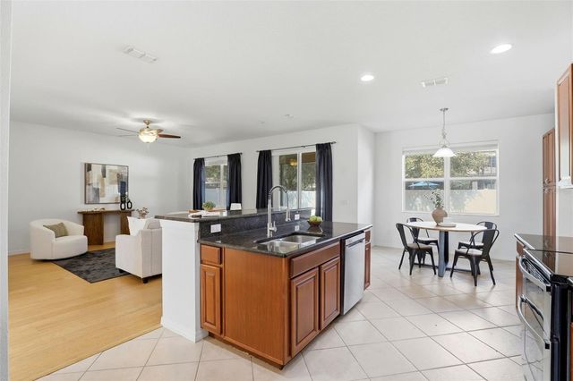 339 OLD ALEMANY PLACE, Oviedo, FL 32765