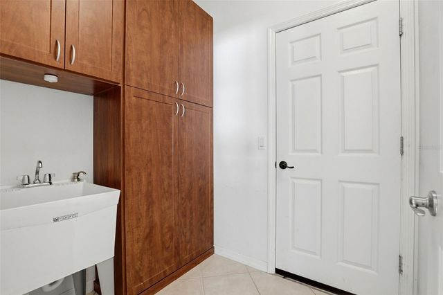 339 OLD ALEMANY PLACE, Oviedo, FL 32765