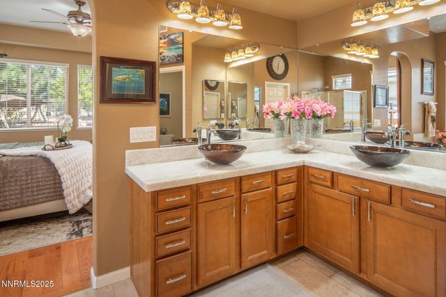 6581 Voyage Drive, Sparks, NV 89436