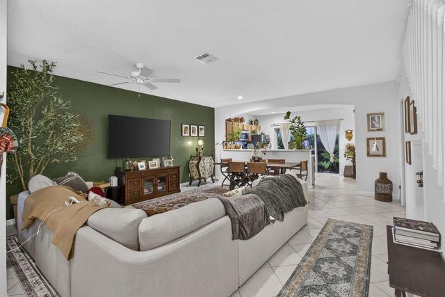 13433 Georgian Court, Wellington, FL 33414
