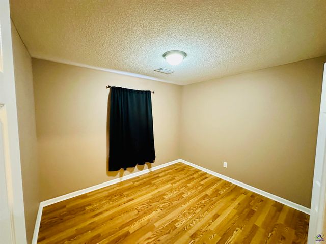 108 Holbeck Ct, Warner Robins, GA 31088