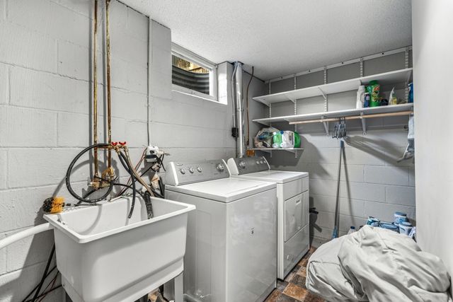 13994 Holyoke Court, Apple Valley, MN 55124
