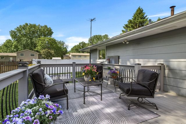 13994 Holyoke Court, Apple Valley, MN 55124
