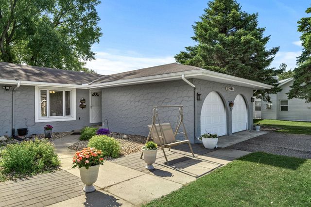 13994 Holyoke Court, Apple Valley, MN 55124