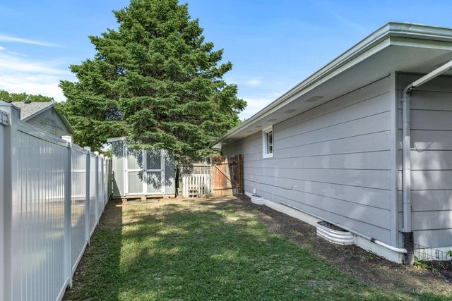 13994 Holyoke Court, Apple Valley, MN 55124