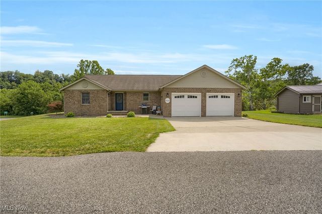 45330 Maple View Circle, Caldwell, OH 43724