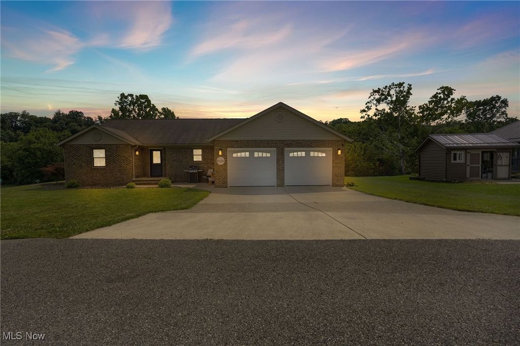 45330 Maple View Circle, Caldwell, OH 43724