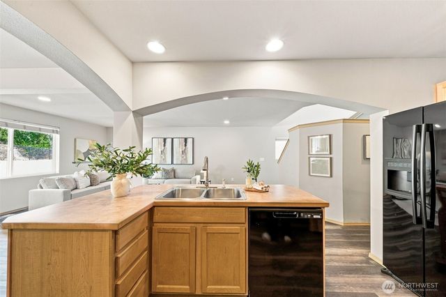 17925 73rd Avenue E, Puyallup, WA 98375