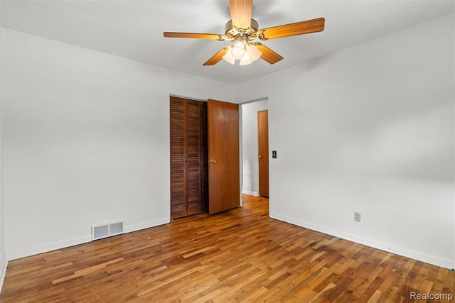 428 Sunnyside Drive, Flushing, MI 48433