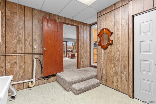 428 Sunnyside Drive, Flushing, MI 48433