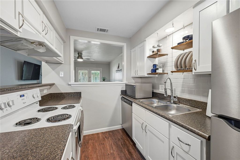 1406 Summit Street A, College Station, TX 77845 — photo 5