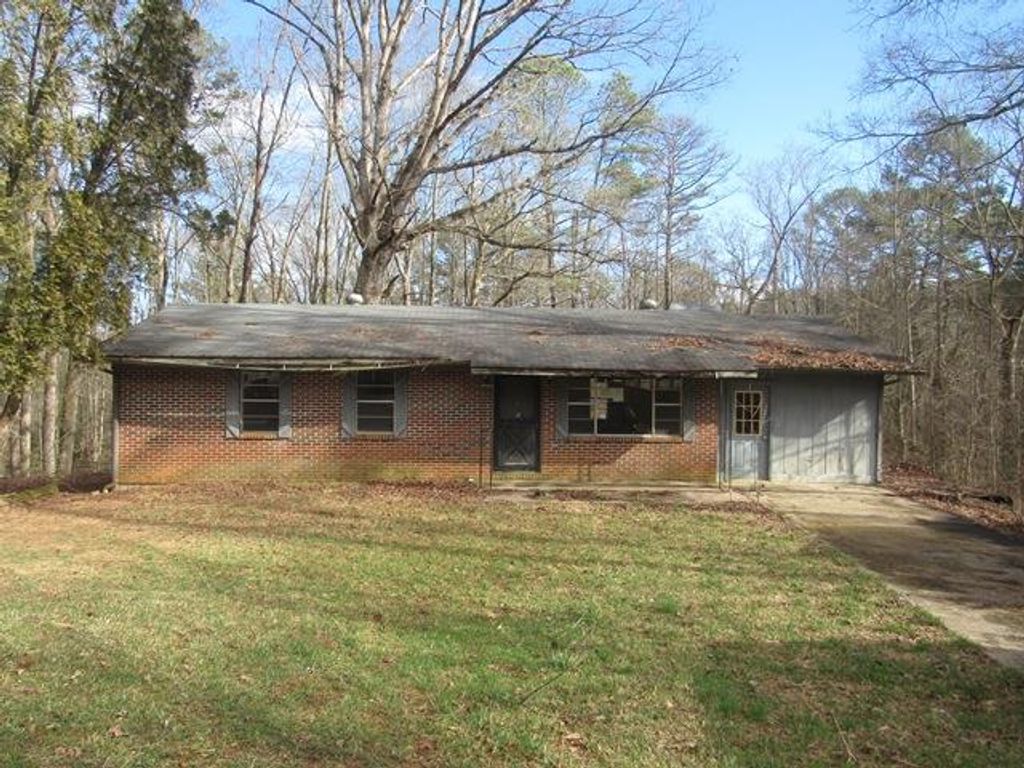 78 Holly Place Road, Marble, NC 28905