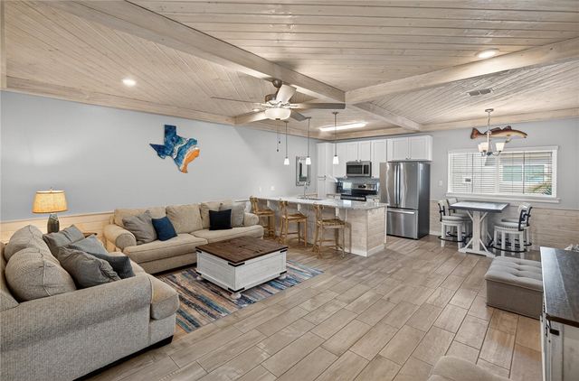 1701 S Station St 402, Port Aransas, TX 78373