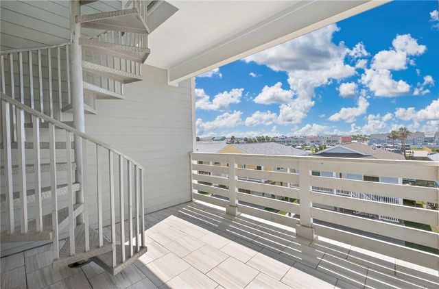 1701 S Station St 402, Port Aransas, TX 78373