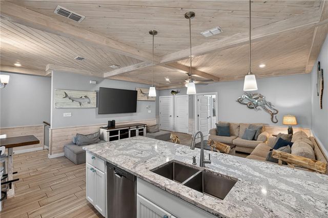 1701 S Station St 402, Port Aransas, TX 78373