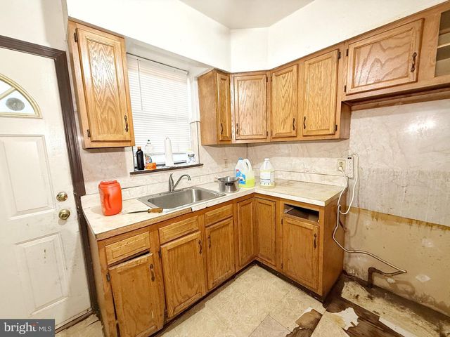 1605 S RINGGOLD ST, Philadelphia, PA 19145