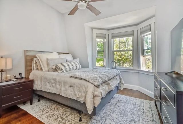 439 W 4th St 3, Boston, MA 02127