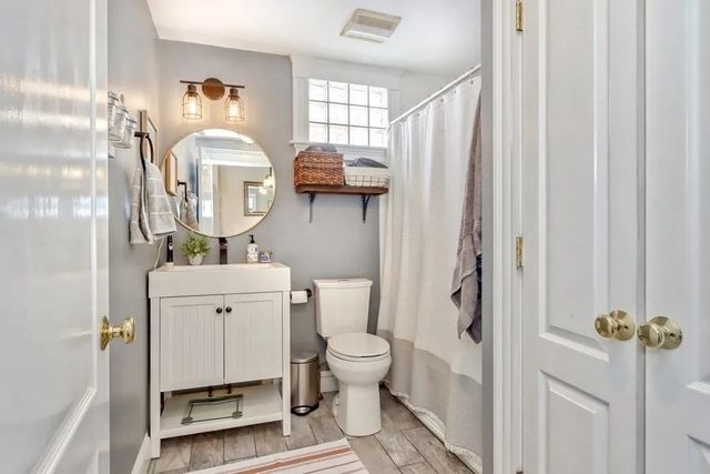 439 W 4th St 3, Boston, MA 02127