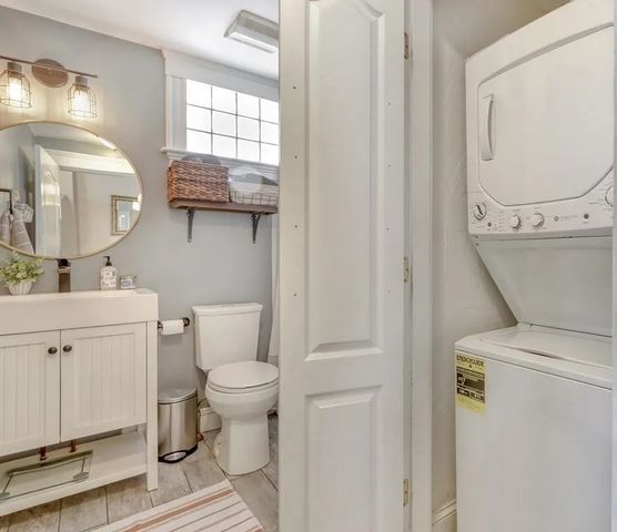 439 W 4th St 3, Boston, MA 02127