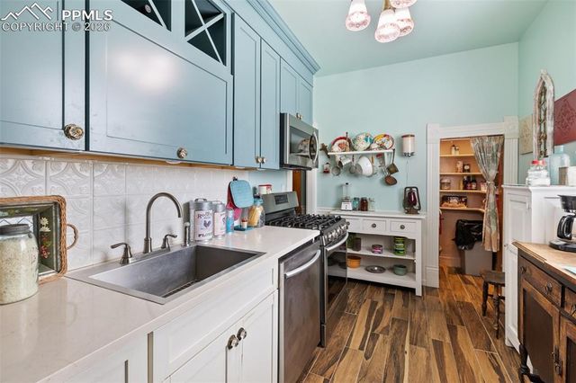 211 Spicer Avenue, Victor, CO 80860