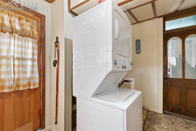 211 Spicer Avenue, Victor, CO 80860